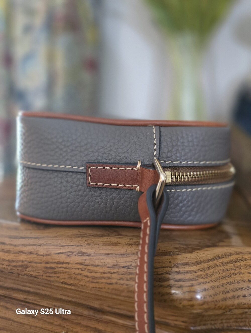 Dooney & Bourke Pebbled Leather Crossbody Bag in Gray NWOT Compact Student - Picture 4 of 5